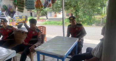 TEAM PATROLI KOTA PRESISI SAT SAMAPTA POLRES ABDYA MENYAMPAIKAN PESAN-PESAN HARKAMTIBMAS KEPADA WARGA MELALUI GIAT PATROLI MALAM HARI TEAM PATROLI KOTA PRESISI SAT SAMAPTA POLRES ABDYA MENYAMPAIKAN PESAN-PESAN HARKAMTIBMAS KEPADA WARGA MELALUI GIAT PATROLI MALAM HARI