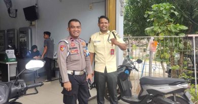 BHABINKAMTIBMAS POLSEK SUSOH MELAKSANAKAN KEGIATAN PATROLI DI SEPUTARAN DESA GUNA MEMASTIKAN TIDAK ADANYA GUANTIBMAS PADA SIANG BHABINKAMTIBMAS POLSEK SUSOH MELAKSANAKAN KEGIATAN PATROLI DI SEPUTARAN DESA GUNA MEMASTIKAN TIDAK ADANYA GUANTIBMAS PADA SIANG
